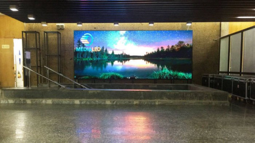 LED экран для публичной библиотеки